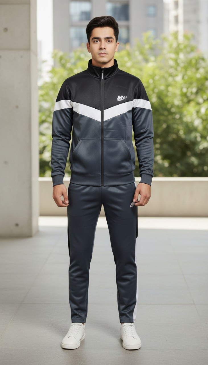 TRACKSUIT  XL 